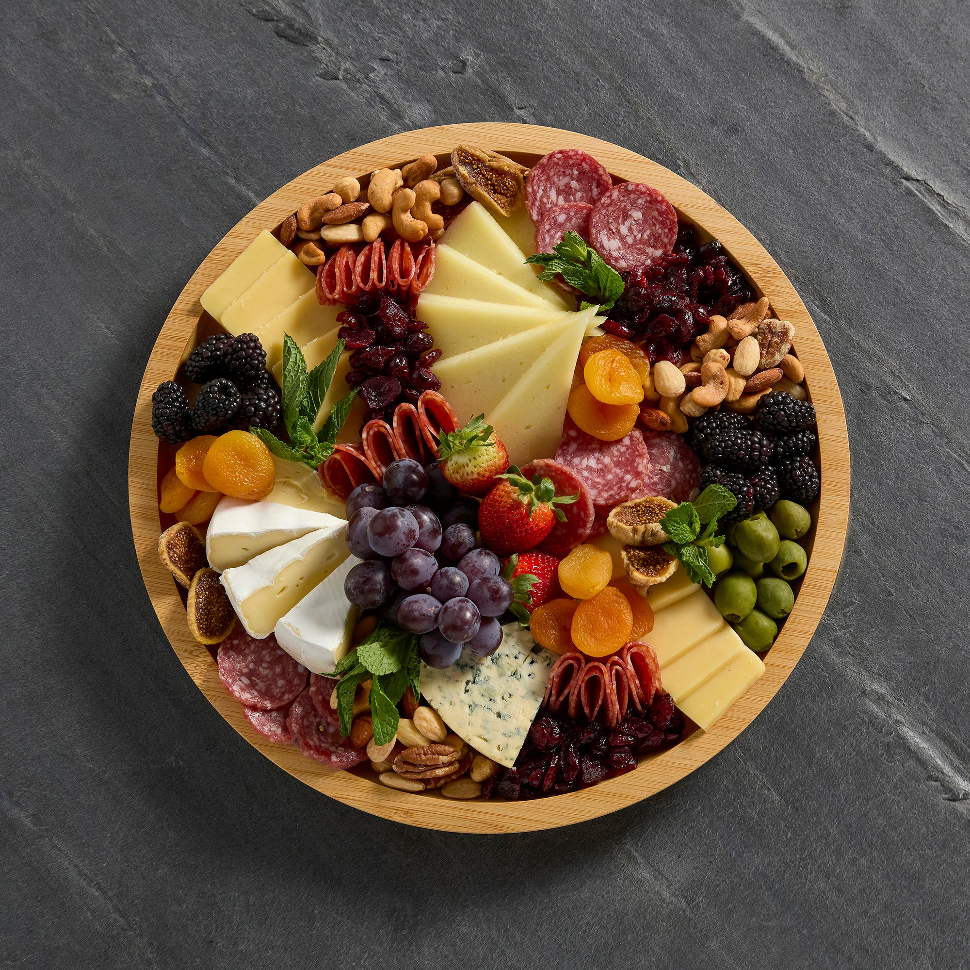 Farberware Build-a-Board Cutting Board with Single Compartment and Clear Locking Lid for Charcuterie, Snacks, and More-Make it. Take it. Enjoy it, 14-Inch Round, Bamboo