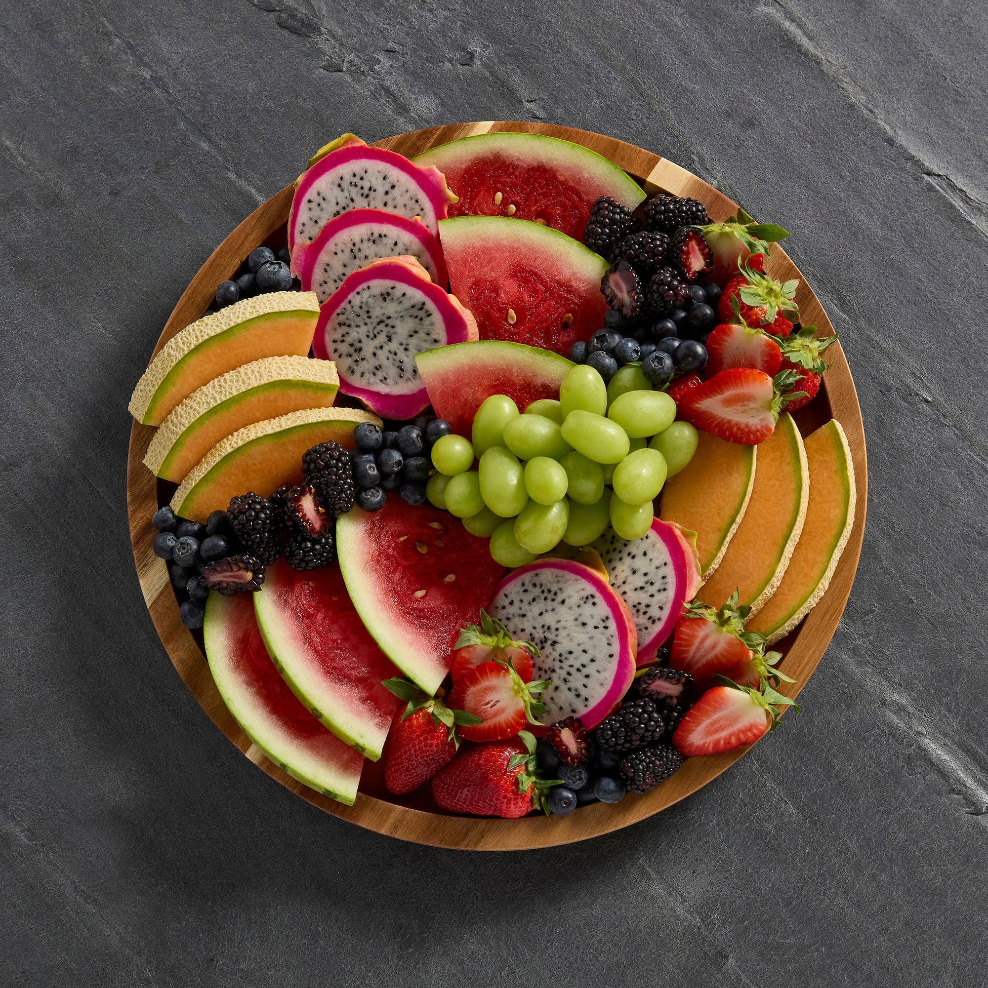 Farberware Build-a-Board Cutting Board with Single Compartment and Clear Locking Lid for Charcuterie, Snacks, and More-Make it. Take it. Enjoy it, 14-Inch Round, Acacia