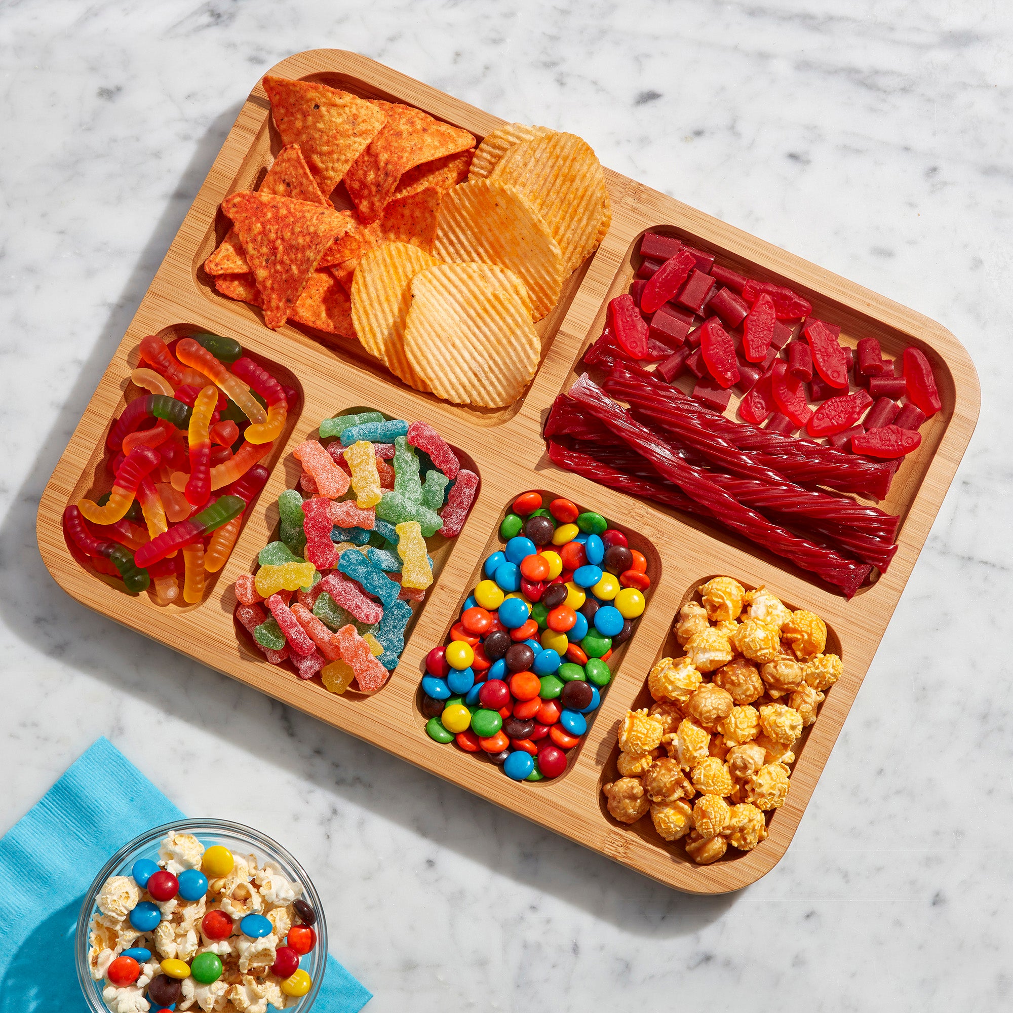 Farberware Build-a-Board Cutting Board with Compartments and Clear Locking Lid for Charcuterie, Snacks, and More-Make it. Take it. Enjoy it, 11x14 Inch, Bamboo